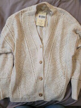 Easy Clothes usa cream cardigan